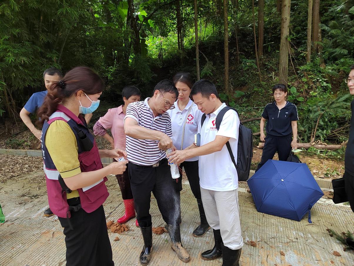 省疾控中心派出专家团队赴广东梅州指导开展灾后防疫工作